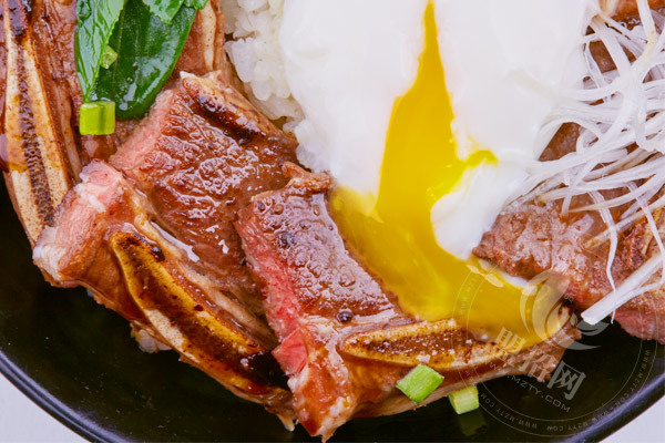 熊吞大碗丼日式烧肉饭